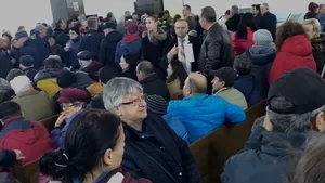 Nou termen pentru procesul Revoluţiei. Unele citaţii s-au întors pentru că persoana a decedat. Cât timp a luat să fie strigate 3.516 persoane