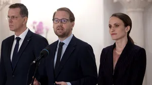Dominic Fritz, reacție după revenirea în țară din Germania: „Romania is back. Gata cu secretomania şi cu limbajul de plastic