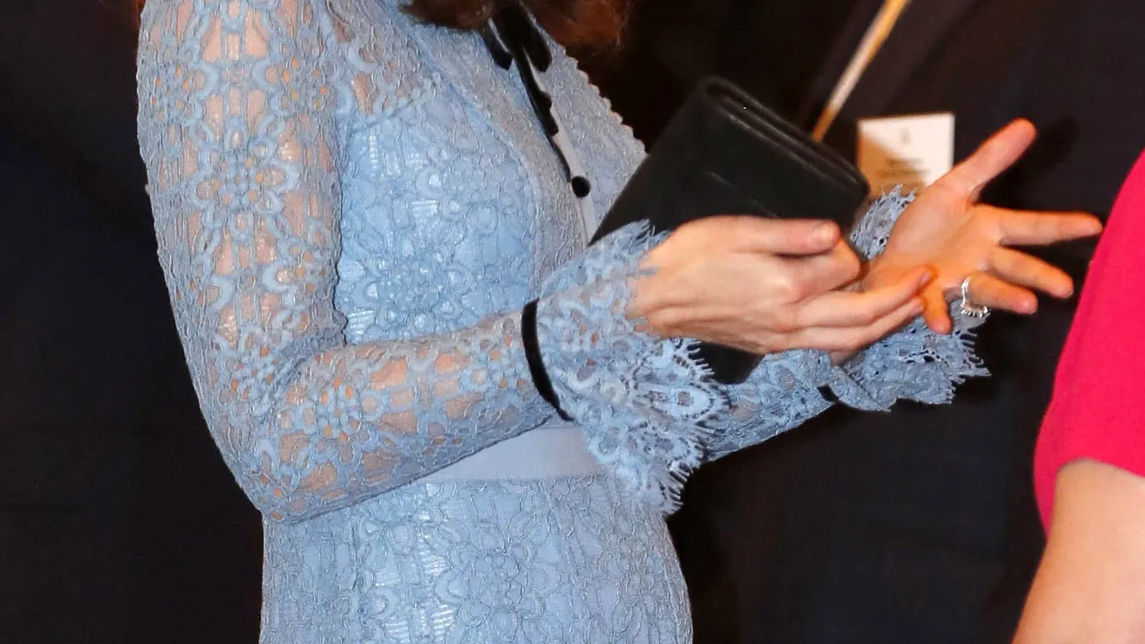 Kate Middleton, în autoizolare. Ducesa a intrat în contact cu o persoană bolnavă de COVID