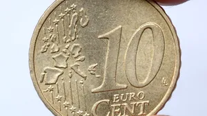 Chirie de 0,1 euro pe metrul pătrat în buricul Capitalei. Proprietarul: o societate a statului român 