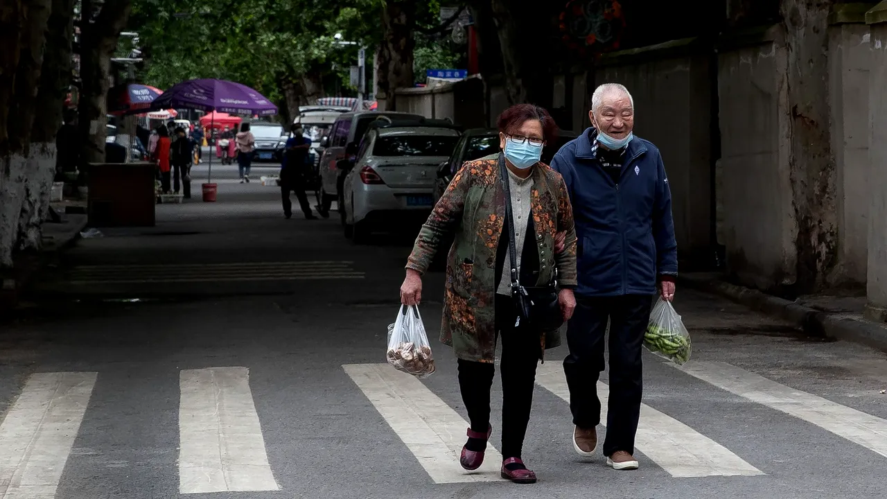 Wuhan se laudă că a învins coronavirusul. Ultimii pacienţi au fost externaţi din spital
