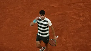 Finală istorică la Roland Garros. Alcaraz, campion după ce a salvat 3 mingi de meci în fața lui Sinner