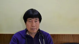 REPORTAJ: Un singaporez de 63 de ani, student la Iaşi, ar putea fi cel mai bătrân absolvent de Medicină din lume - FOTO