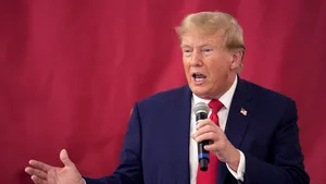 Un judecător decide să nu amâne procesul lui Trump care acuză mediatizarea excesivă
