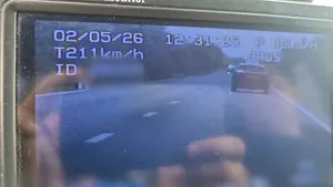 Un șofer din Timiș, prins cu peste 200 de kilometri la oră pe un drum național