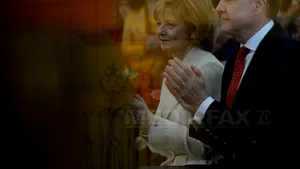 Familia regală va oferi, începând din 2015, anual, câte patru burse pentru studenţii români