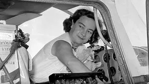 Geraldine Mock, prima femeie care a zburat singură în jurul lumii, a murit la vârsta de 88 de ani