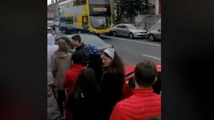 Referendum 2018. Cozi imense la secţii de votare din Irlanda şi Germania, după cele de sâmbătă din Marea Britanie | FOTO, VIDEO