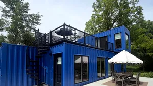 Ai locui într-o casă de lux făcută din trei containere navale? Proiectul inedit are terasă pe acoperiș, saună și piscină