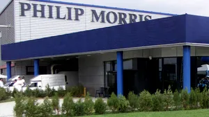 Philip Morris închide pentru două săptămâni fabrica din Otopeni, iar 450 de angajaţi intră în şomaj