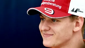 Mick Schumacher calcă pe urme tatălui său: Tânărul de 21 de ani a câştigat Formula 2