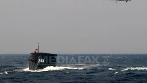 Rusia va trimite în Marea Neagră un submarin militar invizibil pe radare
