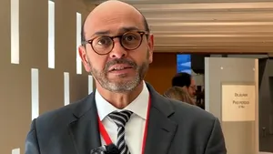 Președintele tratatului ONU privind plasticul demisionează în contextul unui proces tumultuos