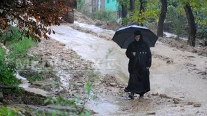 Oprea unei maici care i-a cerut ajutor pentru refacerea unui drum: Mai sunt oameni ce trebuie ajutaţi
