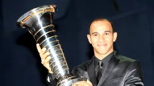 Titlul mondial în F1 va fi acordat pilotului care a câştigat cele mai multe curse