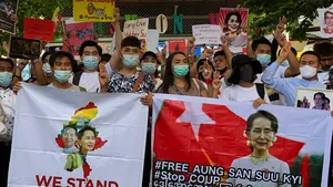 Regimul militar din Myanmar o acuză de corupţie pe Aung San Suu Kyi 