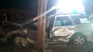 FOTO: Accident în Suceava. Doi bărbaţi au murit şi un tânăr a fost rănit