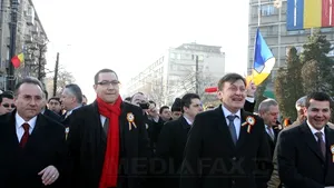 Ziua Unirii la Iaşi: Liderii USL, printre participanţii la manifestări - GALERIE FOTO