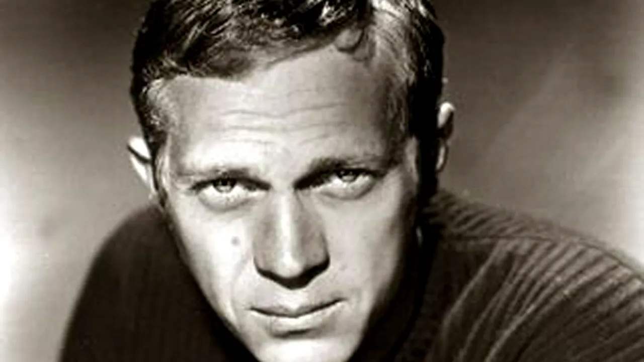 Una dintre motocicletele lui Steve McQueen, scoasă la licitaţie - FOTO