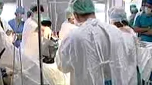 Tumora gigant de pe coapsa unei paciente, extirpată cu succes