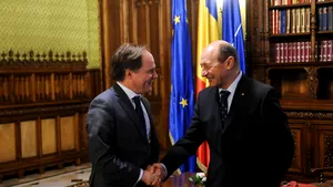 Preşedintele i-a primit pentru vizitele de rămas-bun pe ambasadorii Martin Harris şi Philippe Gustin - FOTO