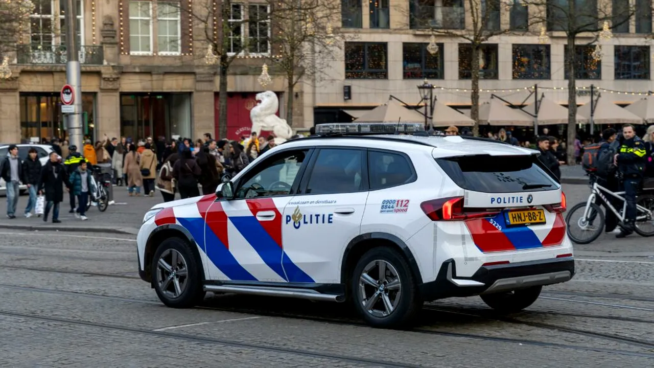 Poliția din Amsterdam investighează o nouă explozie revendicată de același grup care a revendicat și atacul asupra unei școli evreiești