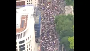 Proteste la Londra. Oamenii s-au săturat de restricţiile din timpul pandemiei FOTO/VIDEO