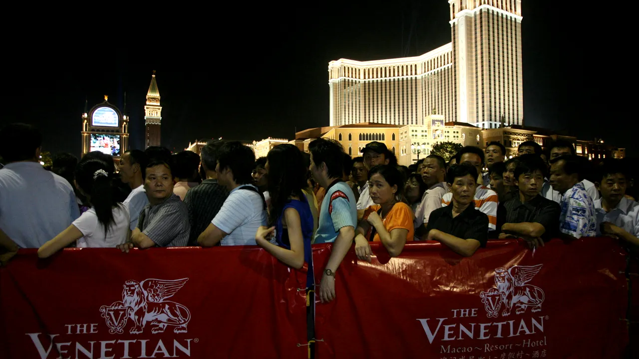 Efect neaşteptat de Ziua Muncii: invazie de turişti chinezi la Macao atraşi ca un magnet de cel mai mare centru de jocuri de noroc din lume