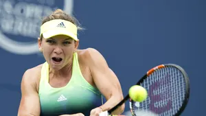 Halep o va întâlni pe Azarenka, miercuri, în jurul orei 20.00, pe arena Arthur Ashe