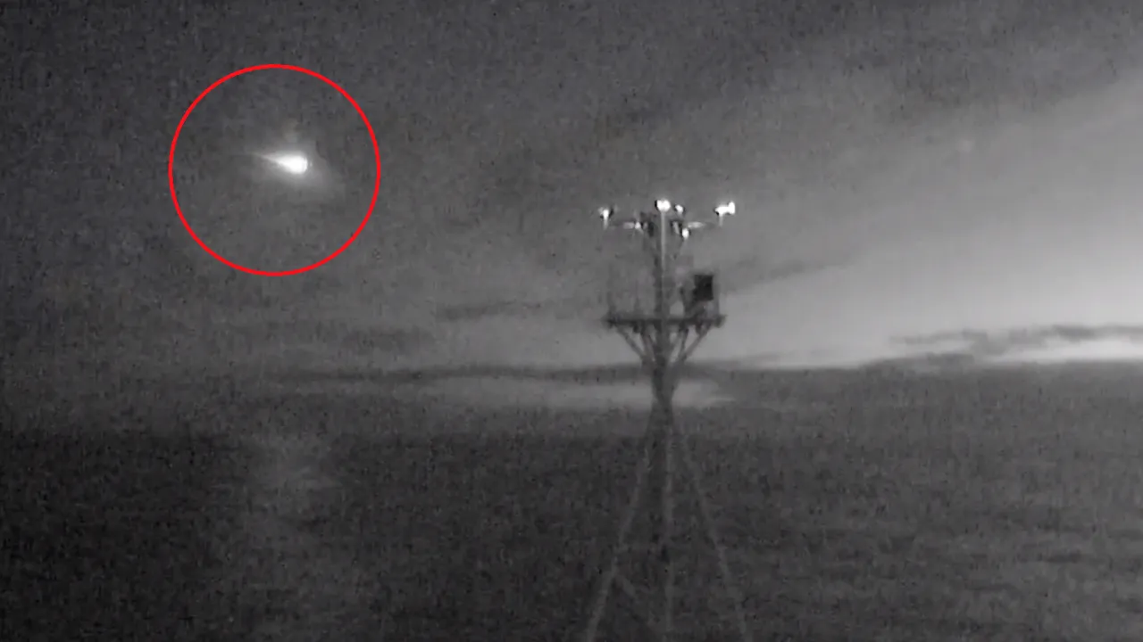 VIDEO Un meteorit în flăcări a fost surprins de Agenţia Naţională de Ştiinţă din Australia