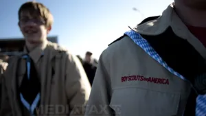 DECIZIE adoptată în SUA: Persoanele de orientare homosexuală pot deveni şefi ai cercetaşilor americani 