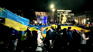 Ucrainenii care trăiesc în teritoriile ocupate de Rusia sunt forţaţi să obţină cetăţenia rusă