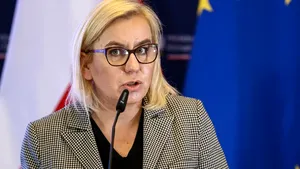 Polonia se arată dispusă să ajute Ucraina cu energie electrică