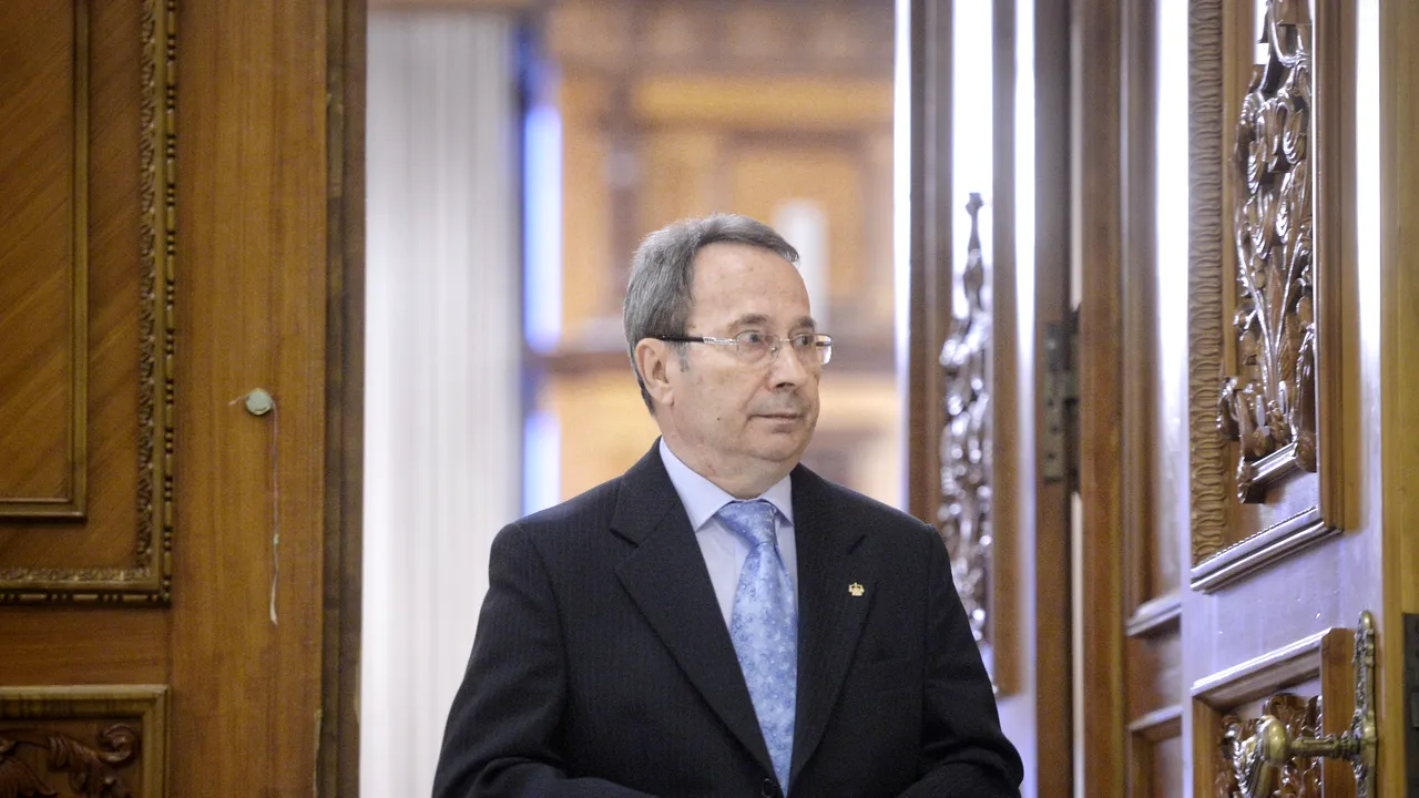 ULTIMA ORĂ CCR amână dezbaterea pe Codul Penal, Legea prevenirii faptelor de corupţie şi pe Codul administrativ