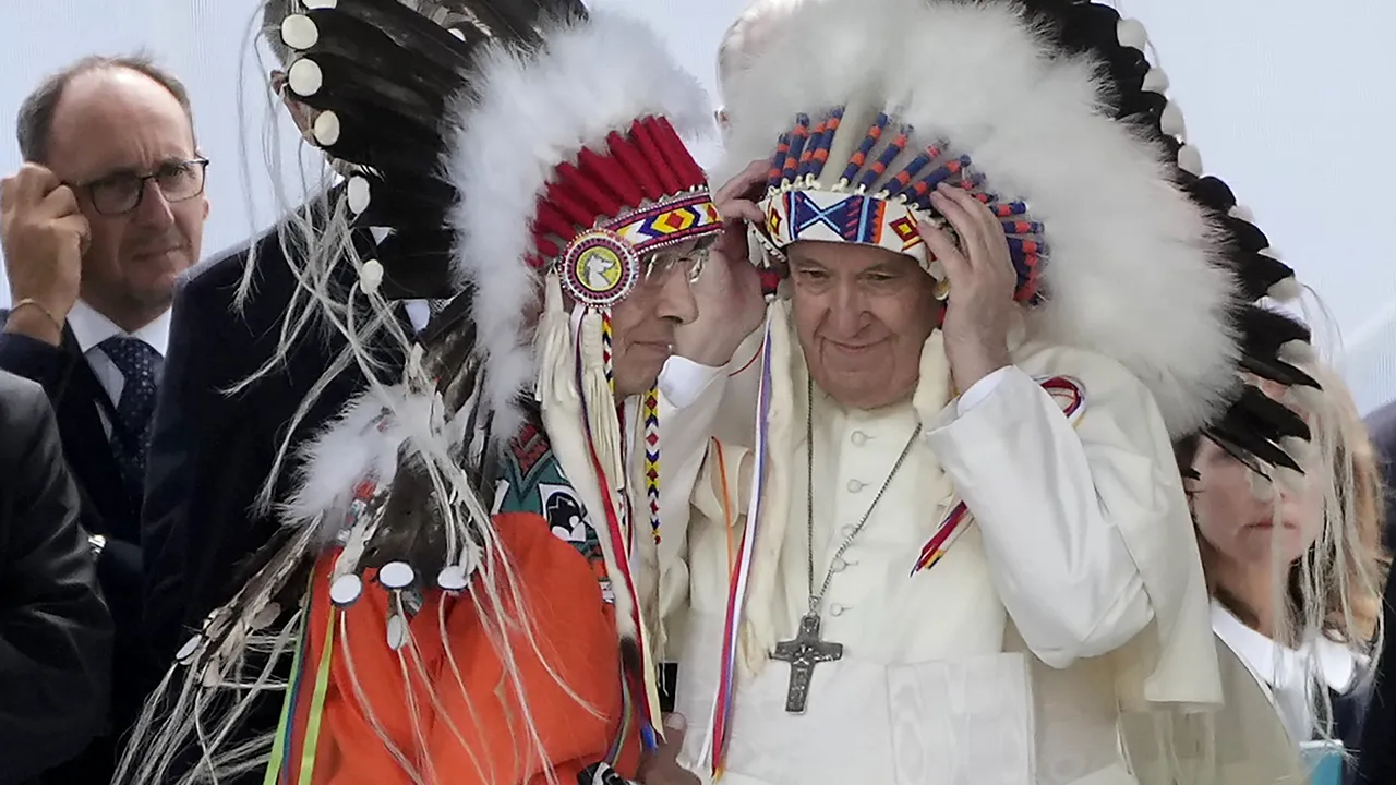 Papa îşi cere scuze pentru răul comis şcolilor indigene canadiene