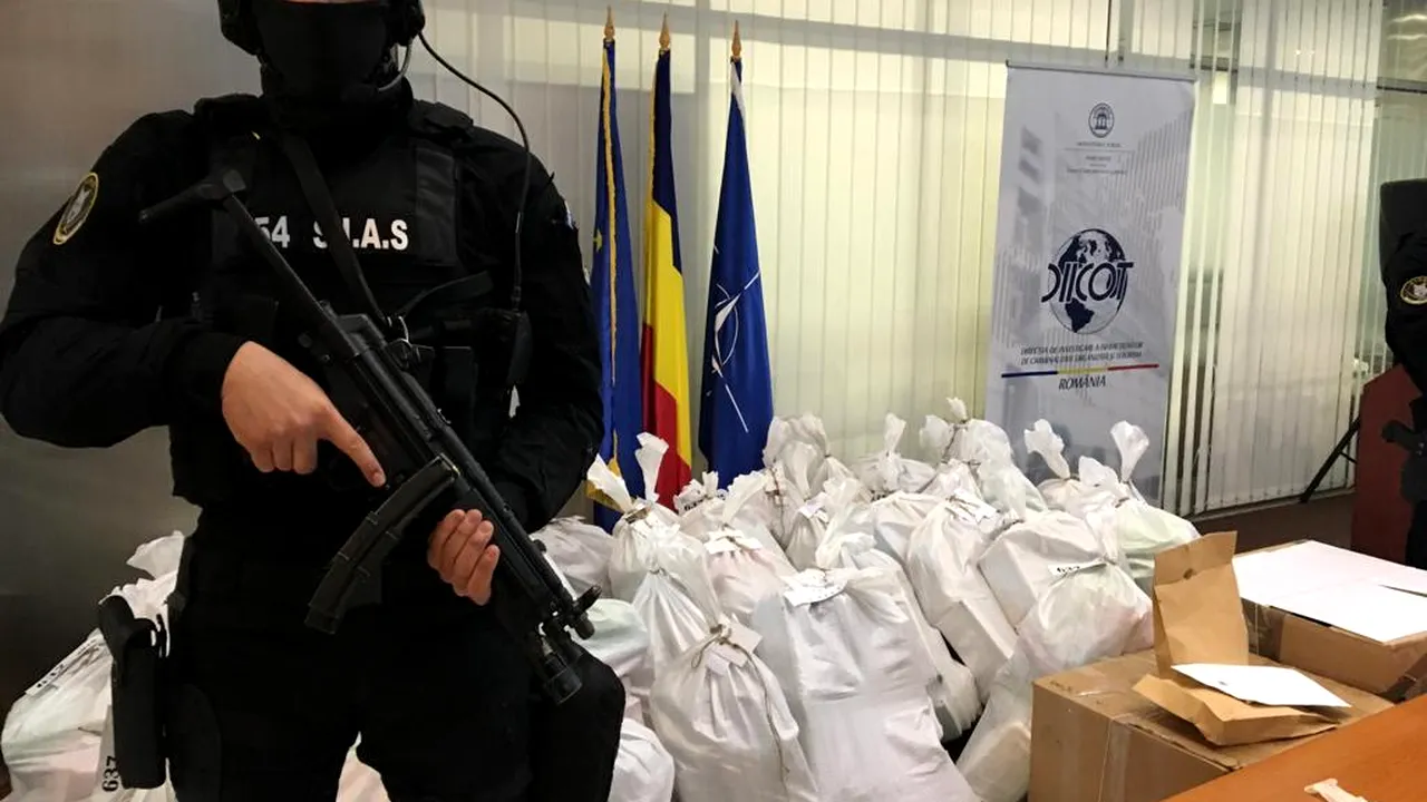 Captura record de aproape o tonă de COCAINĂ care tranzita România. Bănilă: Avea puritate 90%, valoarea putea ajunge la 300 milioane euro/ Povestea interceptării transportului - FOTO, VIDEO