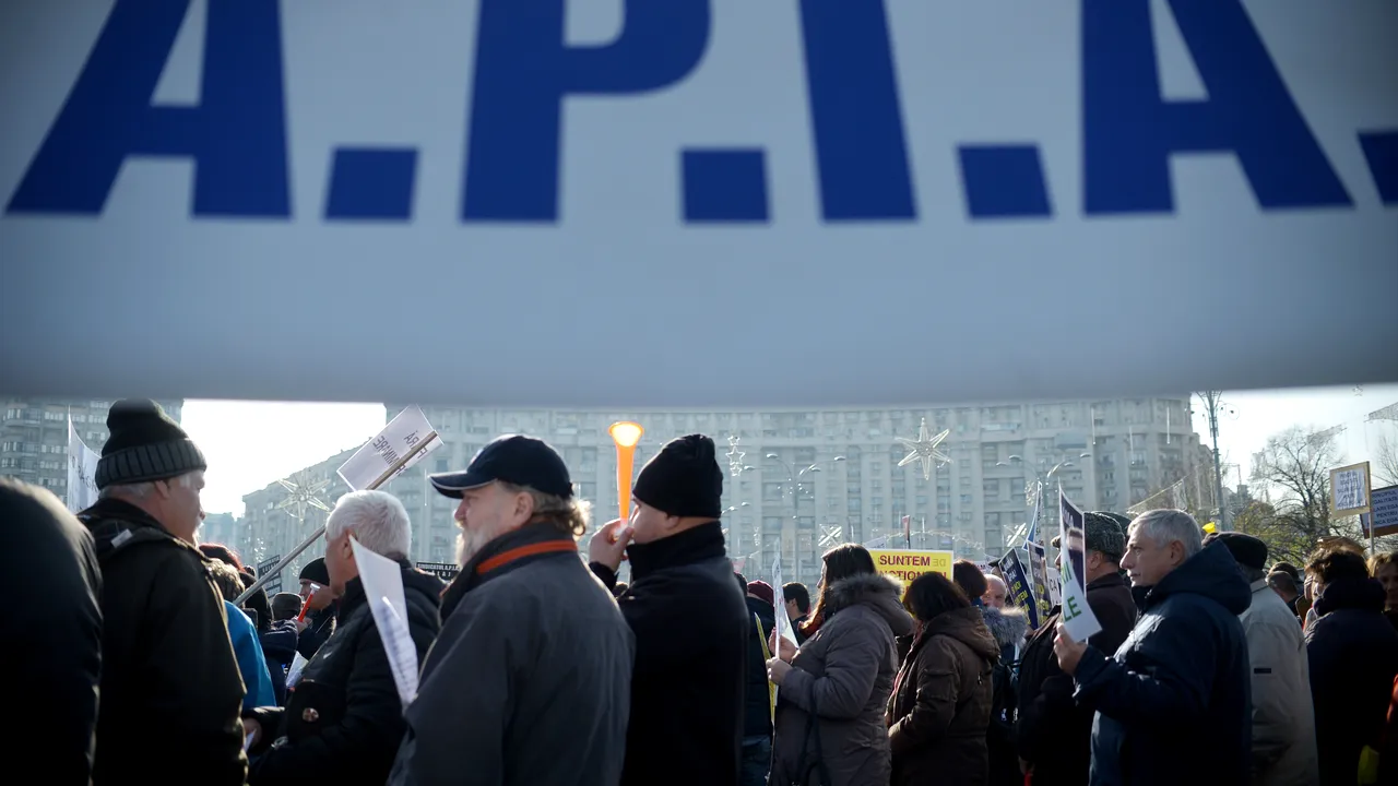 Angajaţii APIA protestează faţă de neuniformizarea salariilor