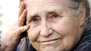 Doris Lessing nu va asista la ceremonia de înmânare a premiilor Nobel