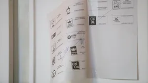 Alegeri prezidenţiale 2019. Amenda primită de reprezentantul unui partid care a filmat în secţia de votare. A intervenit şi poliţia