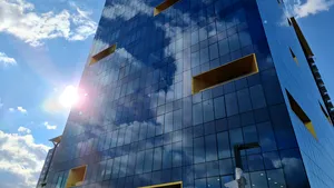 Saint-Gobain alege One Tower pentru birourile sale din România 