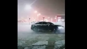Amenda pe care a primit-o un şofer care a făcut drifturi într-o parcare din Botoşani VIDEO