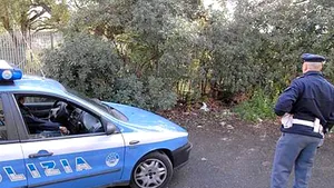 O italiancă susţine că a fost violată de doi români