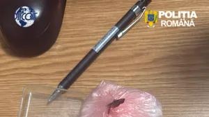 Cocaină vândută cu 12.700 de lei la Craiova. Doi suspecți, arestați