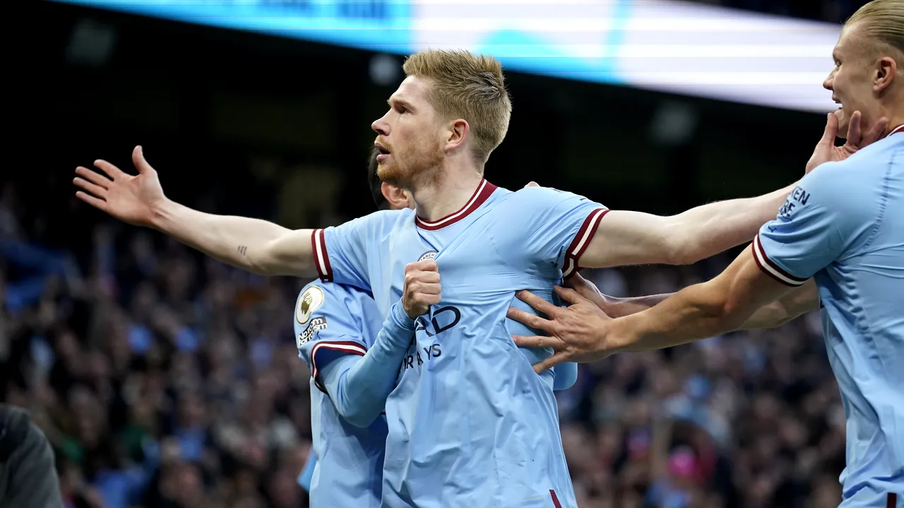 Manchester City învinge liderul Arsenal şi face un pas mare spre câştigarea Premier League