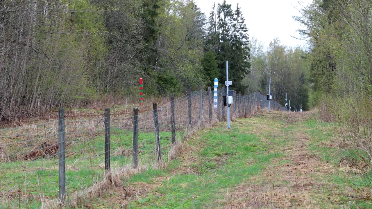 Finlanda intenţionează să înceapă anul viitor construirea unui gard la graniţa cu Rusia