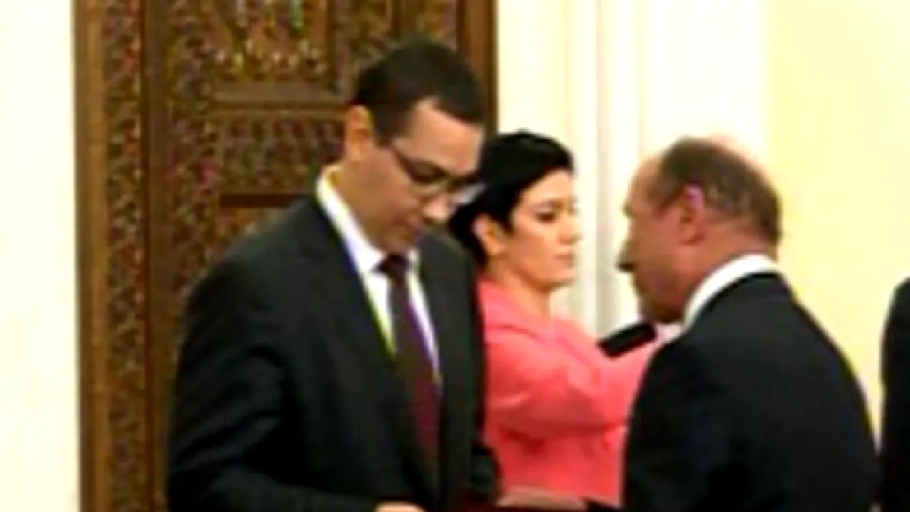 Ponta: Am primit din nou din partea lui Băsescu scrisoarea cu demisia. Este o isterie naţională
