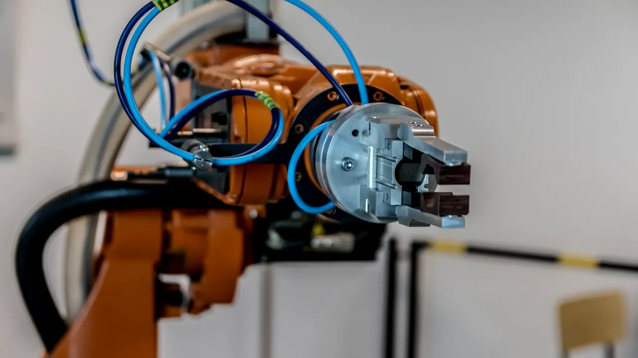 Fabrica în care roboţii vor construi alţi roboţi va fi deschisă în 2020