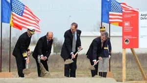 Ponta: Duşa, Oprea, Dragnea au pus gard la Deveselu. În poză a apărut şi cineva care nu a făcut nimic