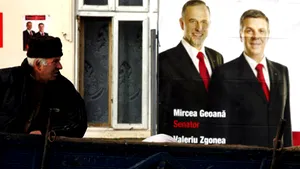 FOCUS: La Dăbuleni, oltenii vorbesc despre Geoană şi uninominal la cafe-barul de lângă primărie