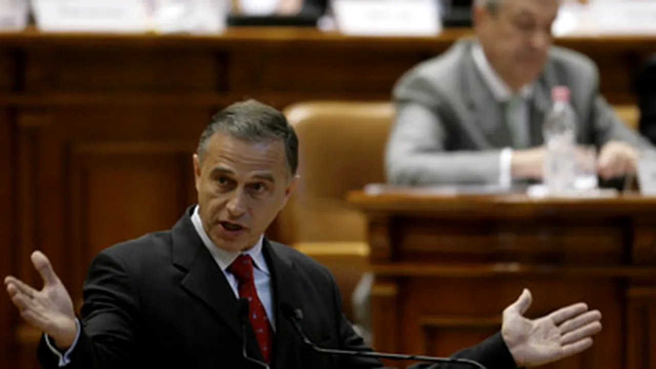 Gândul: Năstase, Geoană, Tăriceanu şi Olteanu au negociat duminică noaptea o alianţă PSD-PNL